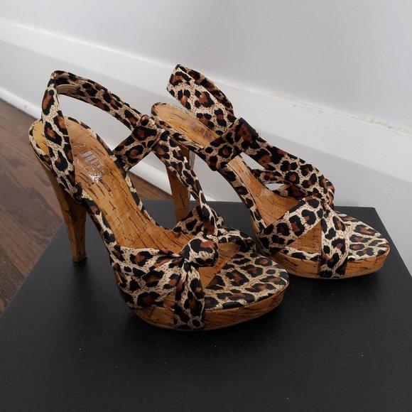 JLo Satin Leopard Print High Heels (size 6M) - Picture 1 of 5